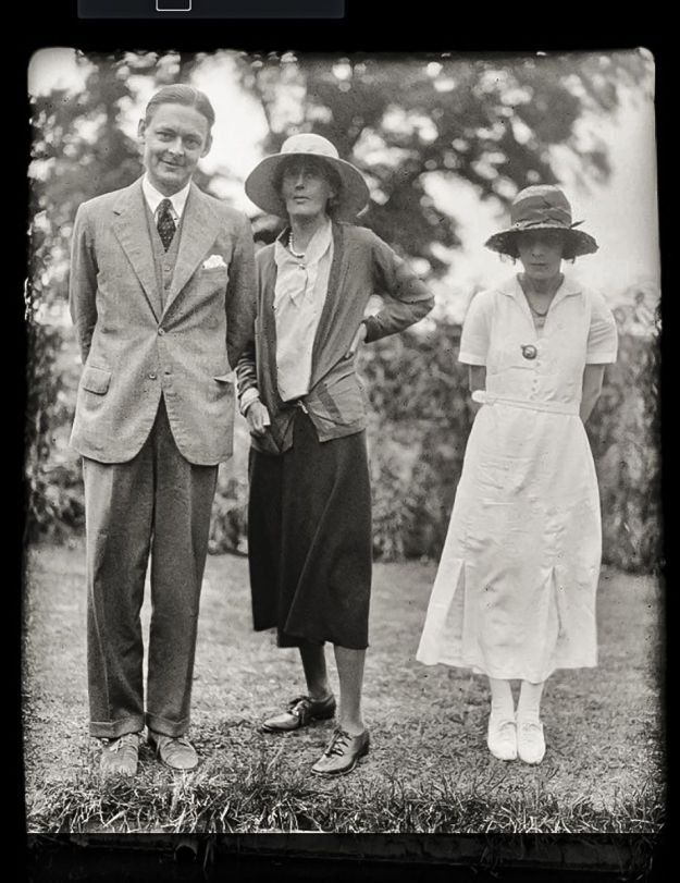 Eliot, Woolf and Vivien